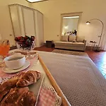 Palazzo Rosselmini Penzion 3*