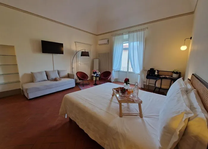 Palazzo Rosselmini 3*