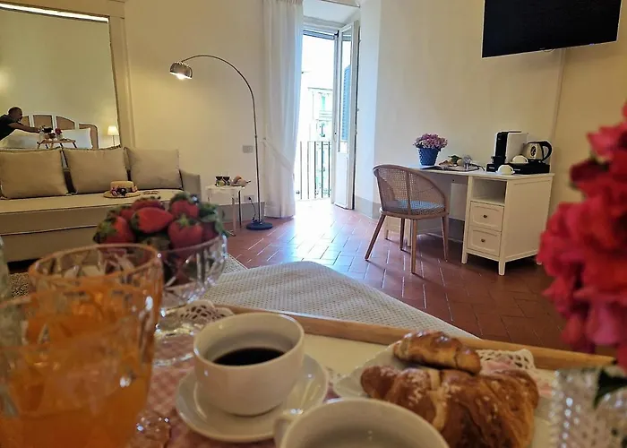 Palazzo Rosselmini 게스트하우스 3*