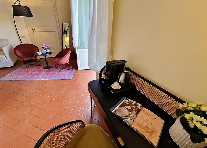 Palazzo Rosselmini 3*